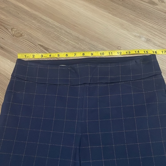 Charter Club Cambridge Windowpane Print Slim Pants Navy check Size 12P Pull on - Picture 7 of 13
